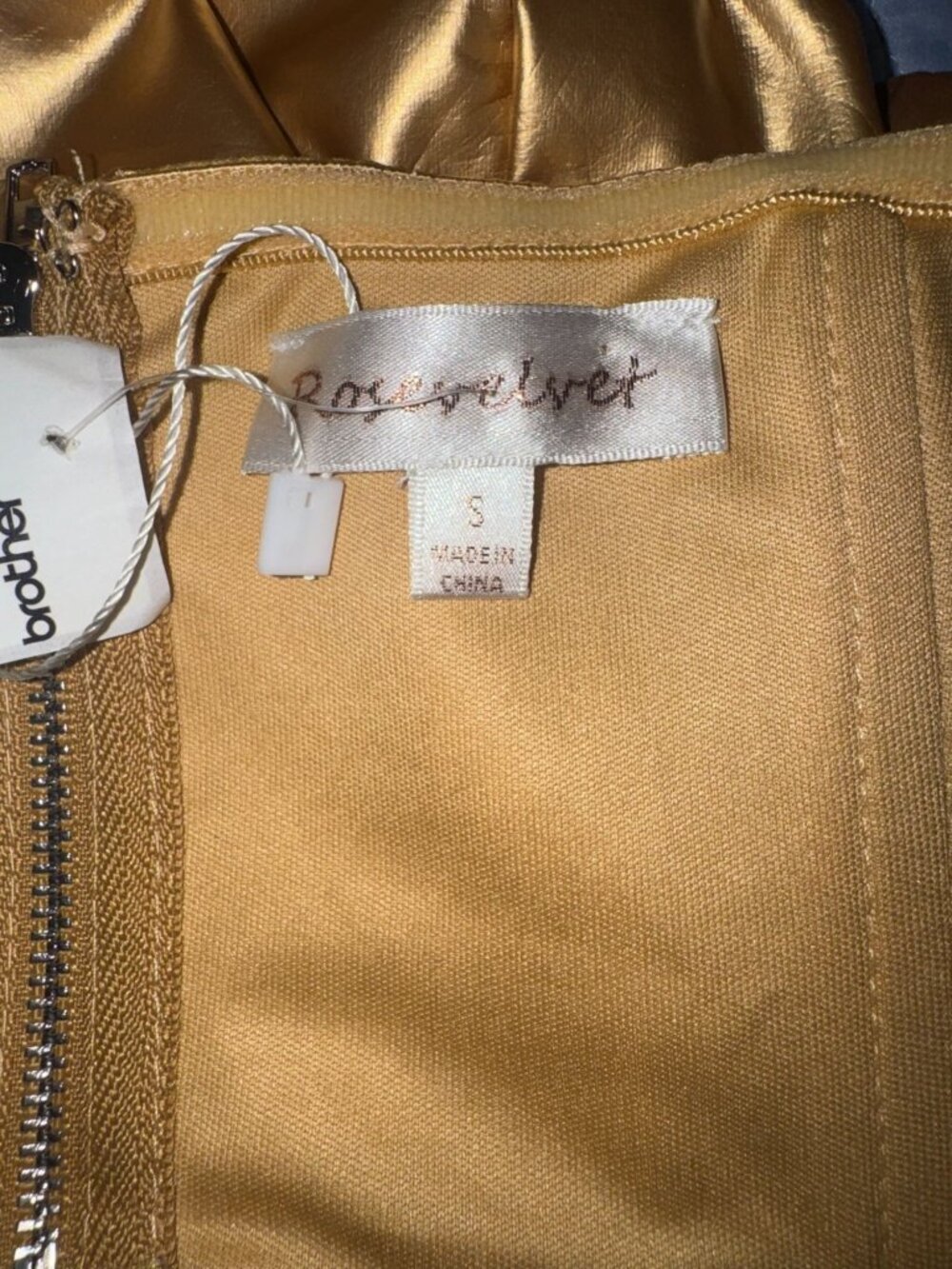 Rose Velvet Metallic Gold Strapless Crop Top Small New With Tags - Picture 2 of 8